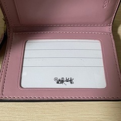 COACH コーチ 三つ折り財布 ミニ財布 ピンク 白 花の画像