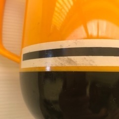 水を入れる容器の画像