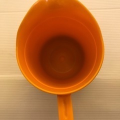 水を入れる容器の画像