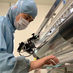 【製造業】商品パッケージの製造オペレーター補佐 | 土日休み・実力による昇給あり！の画像