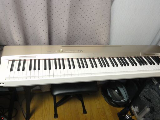 2016年製　CASIO(カシオ) 　88鍵盤 電子ピアノ Privia PX-160GD　 シャンパンゴールド　椅子、電源アダプター、ペダル、譜面台 キーボードスタンド
