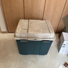 ベランダ　収納ボックス
