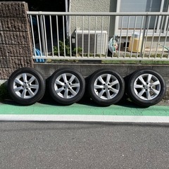 日産純正ホイール　タイヤセット　バリ山　使用期間1ヶ月強　185...
