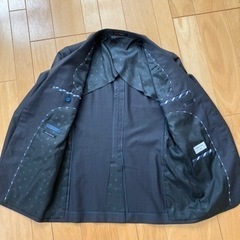 無料で差し上げます！スーツ灰色上下セットの画像