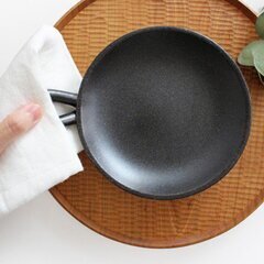 【新品未使用】直火OK！取っ手付きプレート 耐熱皿 萬古焼 黒 ブラックの画像