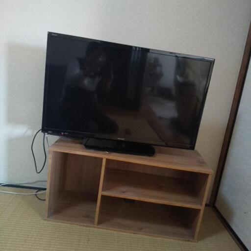 AQUOS28型液晶テレビ。