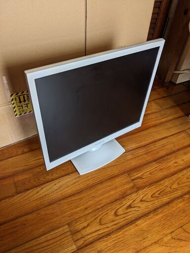 PCモニタ　IODATA　LCD-AD192SEDW