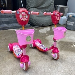 【取引中】子供のオモチャ　プリキュア　キックボード