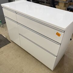 リサイクルショップどりーむ荒田店　No6782 キッチンボード　キッチンカウンター　キッチン収納　美品♪　綺麗な白色♡　チェスト　