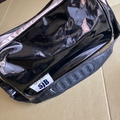 エナメルスポーツバックの画像