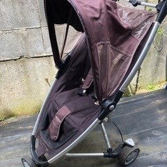 クイニーザップ　ベビーカー