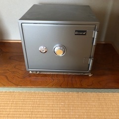 耐火金庫差し上げますの画像