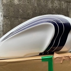 XJR400 タンク　中は綺麗　左側傷あり、右側凹み