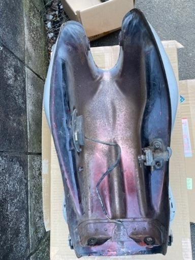 gsx250e ゴキ？ザリ？タンク　