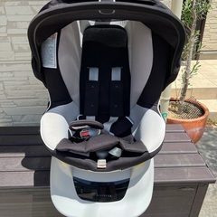 エールべべ　チャイルドシート