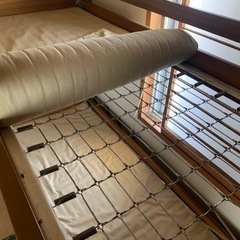 《取引中》ジュニアサイズ　2段ベッド　ハシゴあり　ベッドマットつきの画像