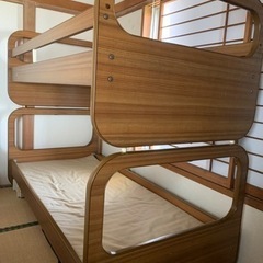 《取引中》ジュニアサイズ　2段ベッド　ハシゴあり　ベッドマットつきの画像