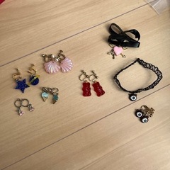 イヤリング　ネックレス　8個