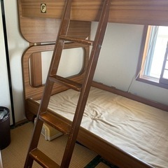 《取引中》ジュニアサイズ　2段ベッド　ハシゴあり　ベッドマットつきの画像