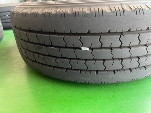 カムロード.  ハイエース　　 夏タイヤホイルセット ダンロップ   R202    215/65R15  110/108LT×4本セット