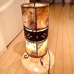 雰囲気のあるインテリア照明機器の画像