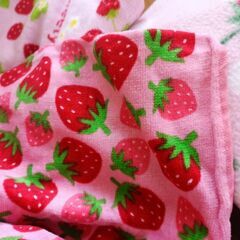 いちご柄 グッズ パジャマ クッション タオル まとめ 無料の画像
