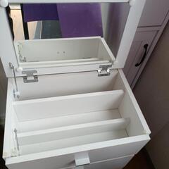 (話し中)化粧箱にいいかもです。鏡もついてて移動もできて便利です。の画像