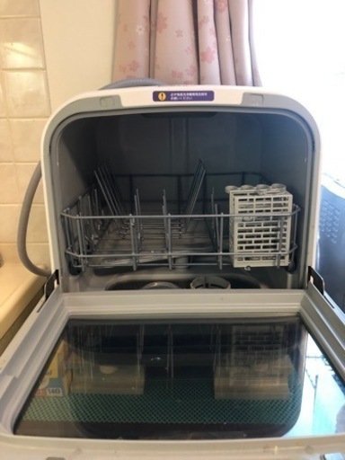 新品に近いですか箱がありません。