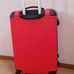 1度使用のスーツケース Mサイズの画像