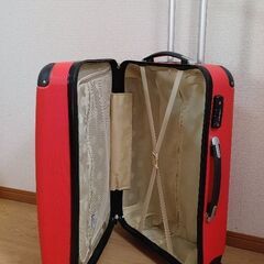 1度使用のスーツケース Mサイズの画像