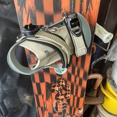 商談中　あげます。　150スノーボード　板　ビンディング付の画像