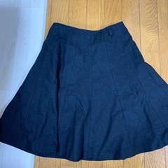 黒いスカート
