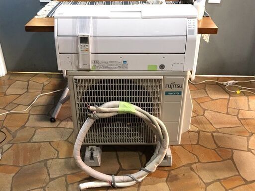 長期保証あり　富士通　FUJITSU　ノクリア　ルームエアコン　AS-R28J-W　おもに10畳用　2.8kW　8～12畳　暖房　2020年製