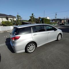 TOYOTA ウイッシュ 7人乗りの画像