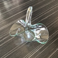 ガラス　入れ物
