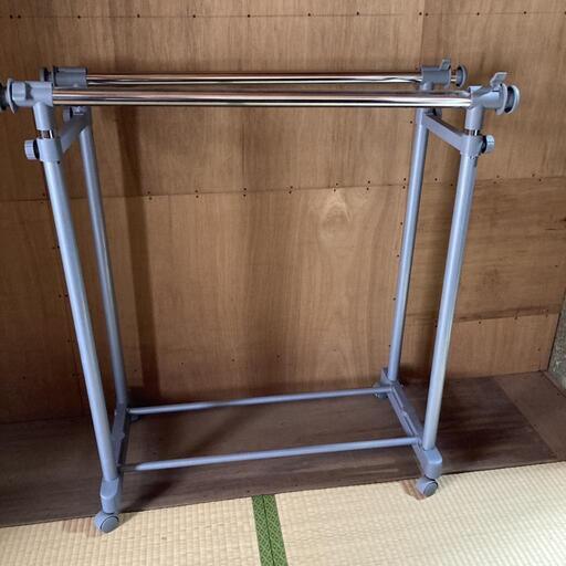 伸縮機能付きハンガーラック