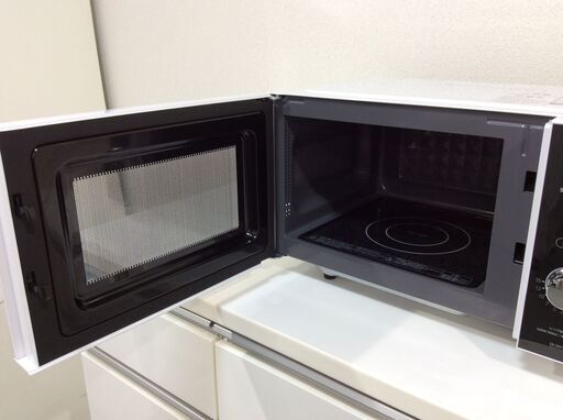 （5/17受渡済）JT6879【TOSHIBA/東芝 電子レンジ】美品 2020年製 ER-SM17 家電 キッチン フラットテーブル