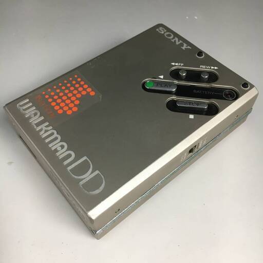 ut4/31 SONY ソニー　WM-DD WALKMAN DD ウォークマン　ポータブル　カセット　プレーヤー　※音出しのみ確認済み　ジャンク品