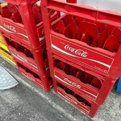 コーラ瓶ケースとビールケース
