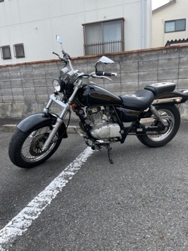 スズキ　マローダ１２５　アメリカン