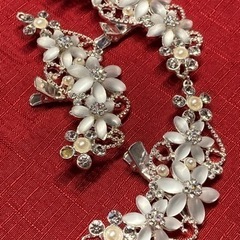 結婚式用　イヤリング＆ヘアアクセサリーの画像