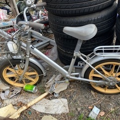 16インチ子供自転車補助輪付きジャンク
