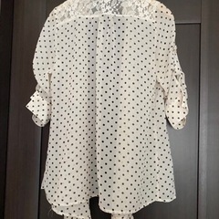 羽織りもの　ドット柄の画像