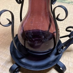 台付の花瓶ですの画像