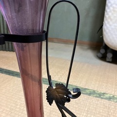 台付の花瓶ですの画像