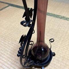 台付の花瓶ですの画像