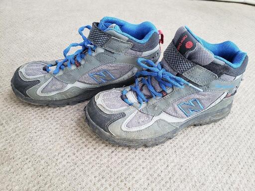 1回着用　new balance　24cm　トレッキングシューズ