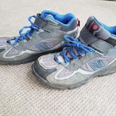 1回着用　new balance　24cm　トレッキングシューズ