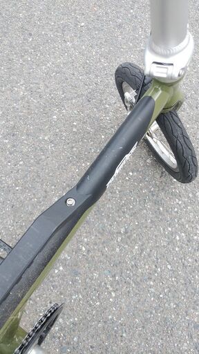 【お相手決まりました】asahiの折り畳み自転車　カーキ色