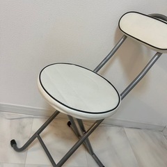 --- 折りたたみチェア 白 ---の画像
